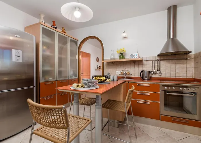 Rozica Villa *